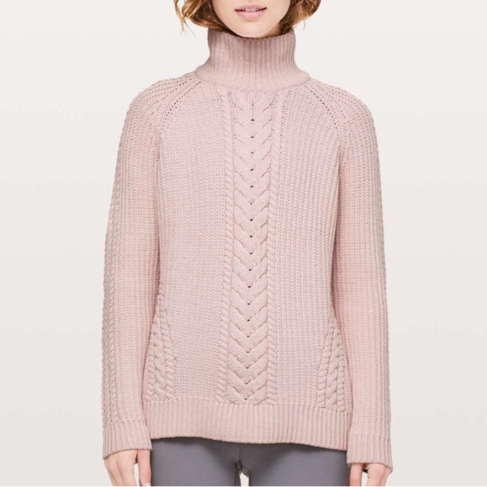 Lululemon Bring The Cozy Turtleneck EUC Size 10